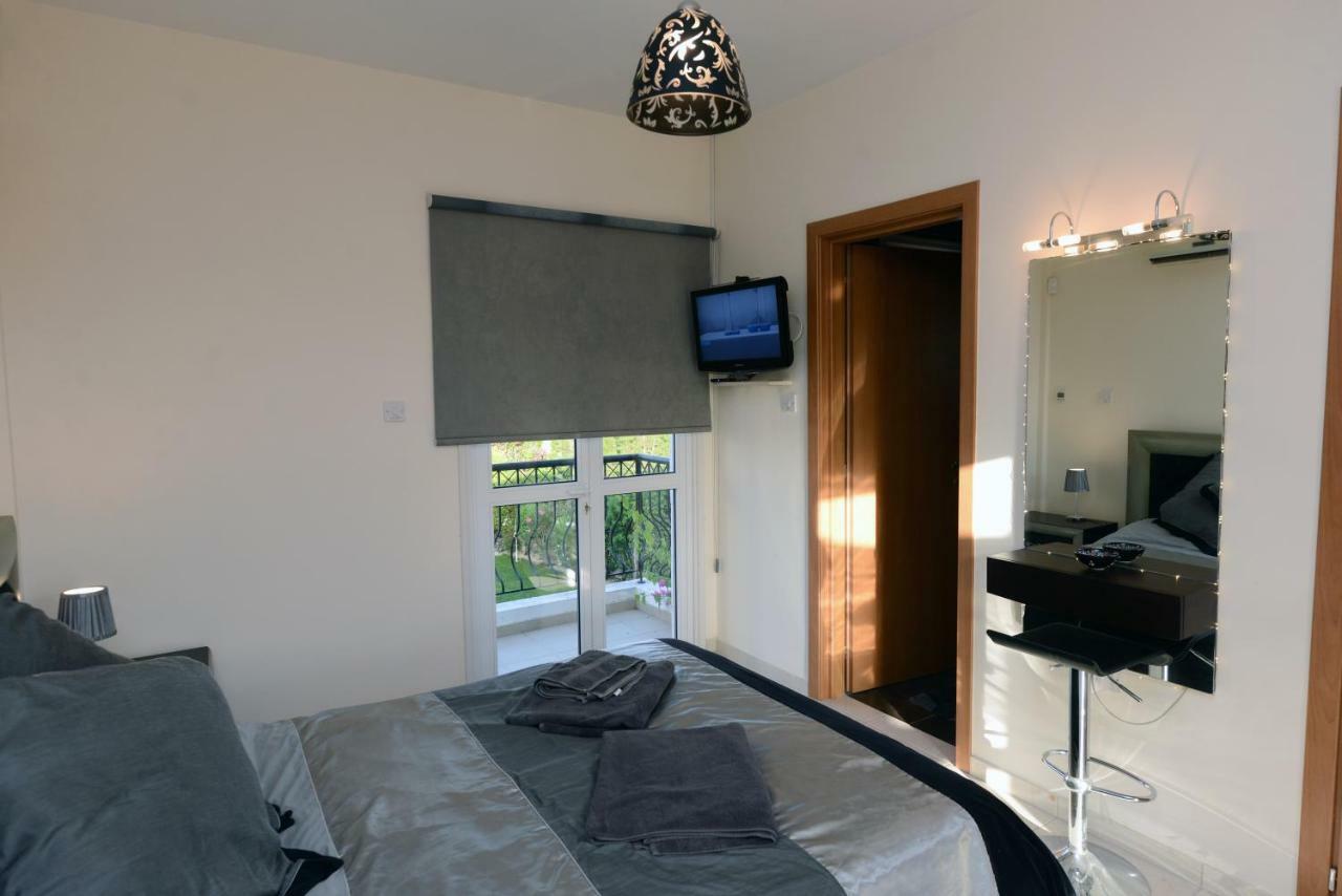 Karythia Villa Pyla Buitenkant foto